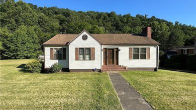 Photo of Beautiful 1948 Ranch Home in Charleston, West Virginia