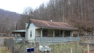 Photo of Mountain Fixer-Upper: 27 Acres of Serenity in Pineville, Kentucky