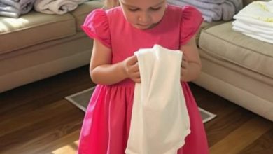 Photo of My Fiancé’s 7-Year-Old Daughter Cooks Breakfast & Does All the Chores Every Day — I Was Stunned When I Learned Why
