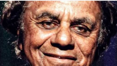 Photo of Johnny Mathis Announces Retirement Due to Health Concerns