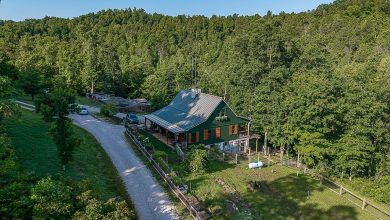 Photo of 3-Bedroom Lodge with Guest Home on 150 Acres in Louisa, Kentucky