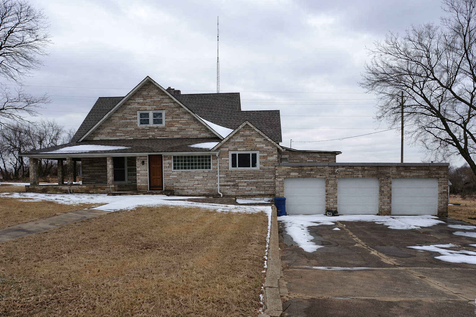 Spacious Home in Eskridge Offering Space and Small-Town Charm