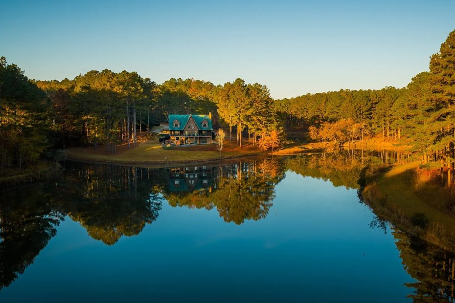 Home with 1,544 Acres in Macon, Georgia