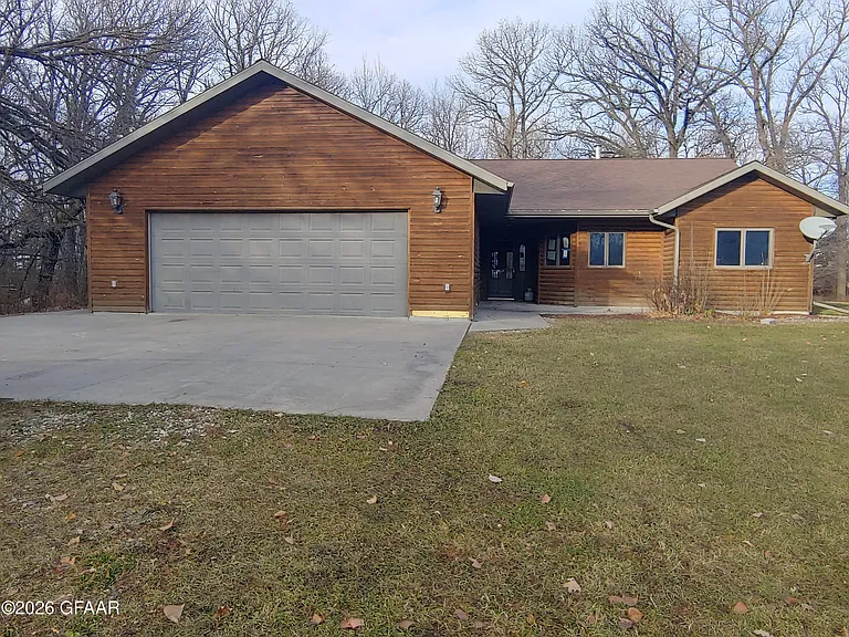 Peaceful Pembina Country Home with Wide-Open Space and Privacy