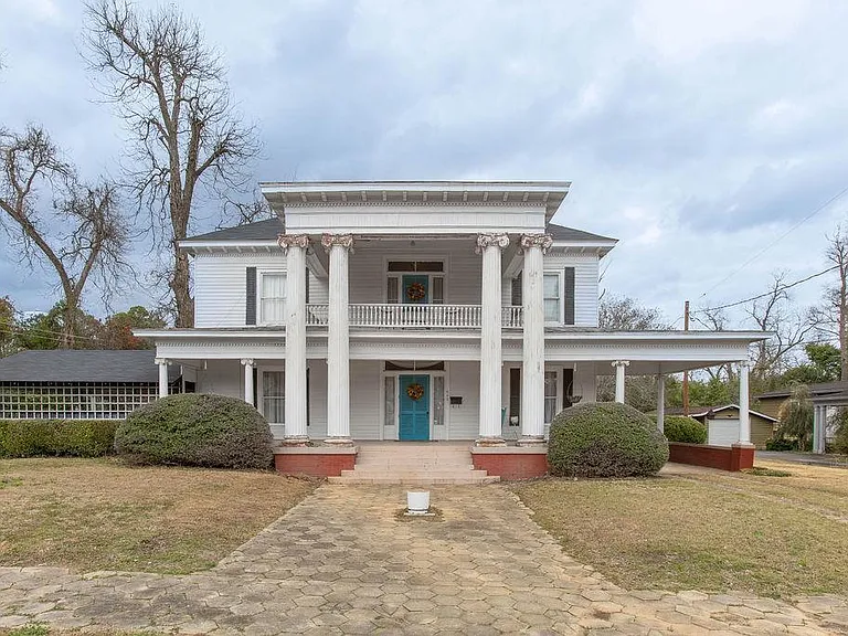 Classic Southern Home in Dawson, Georgia