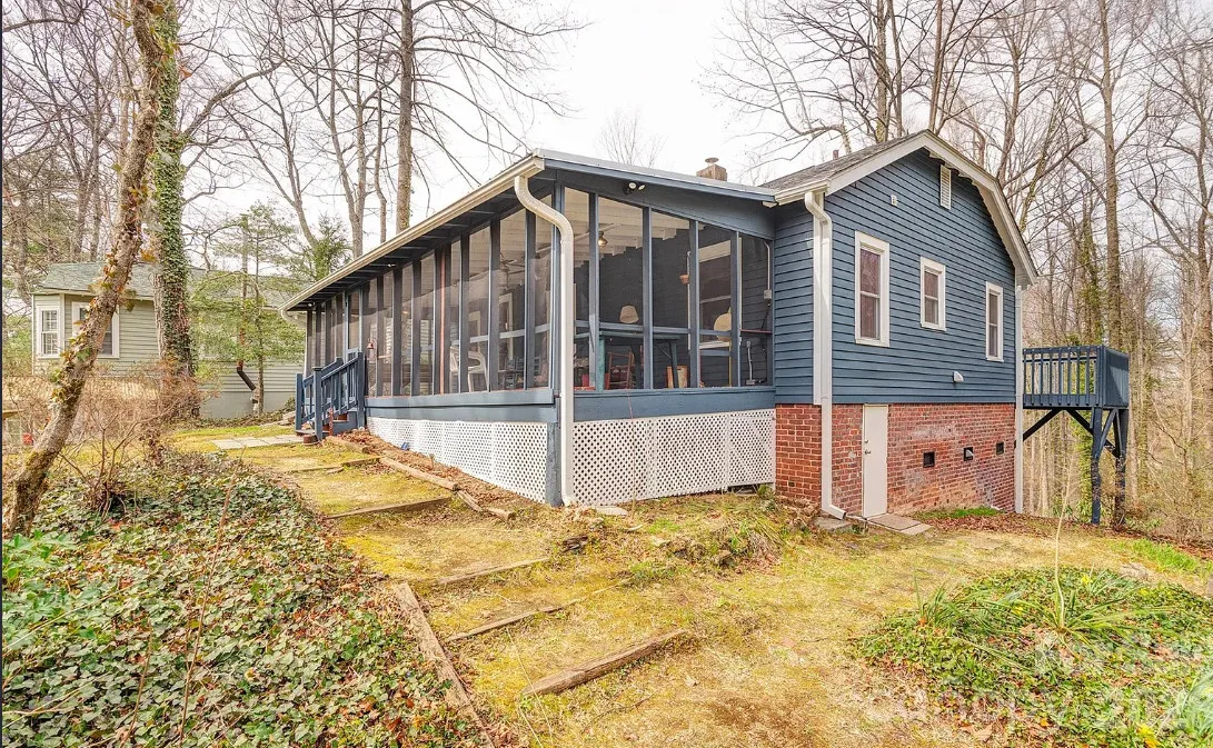 Nice screened in porch! Mountain house in North Carolina. C. 1940. $275,000