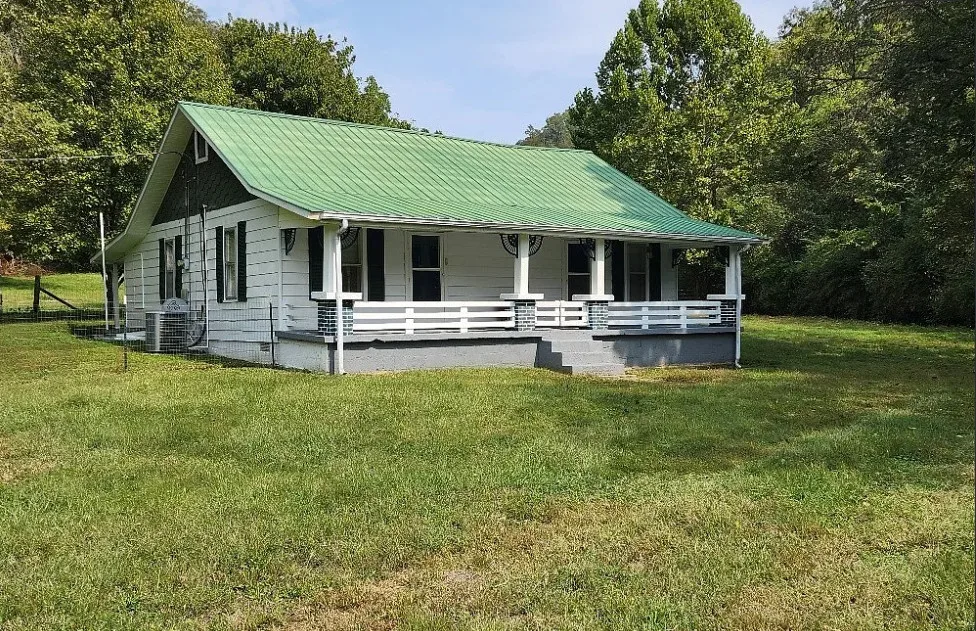Peaceful Tennessee Escape: 10 Acres with a Flowing Creek for $179,900