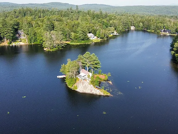 Your Private Island Sanctuary Awaits on Nay Pond