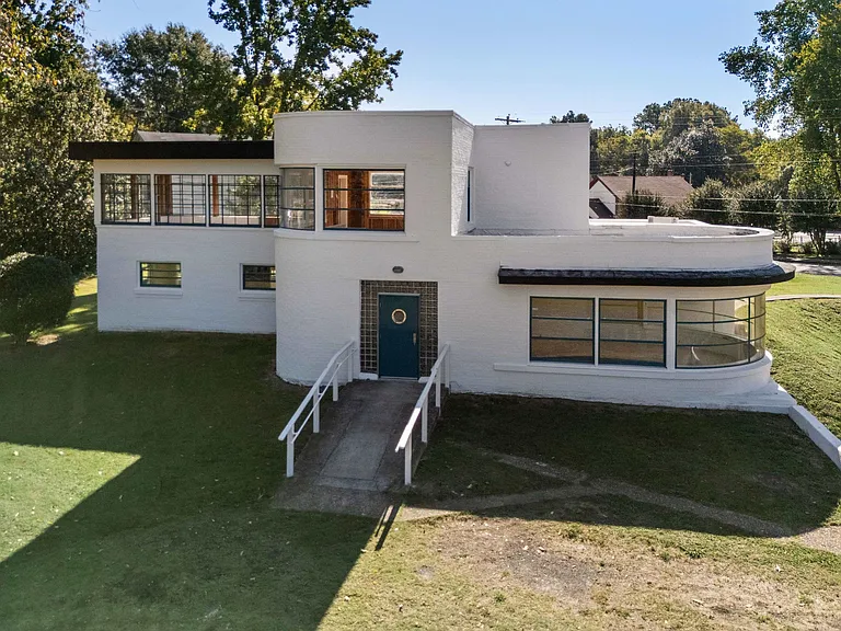 Memphis Home with Great Renovation Potential
