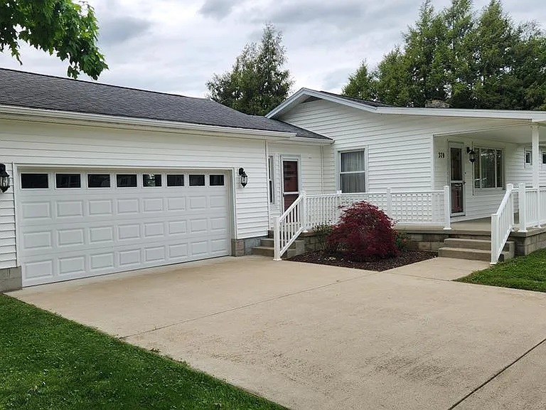 Classic Chillicothe Home With Great Potential