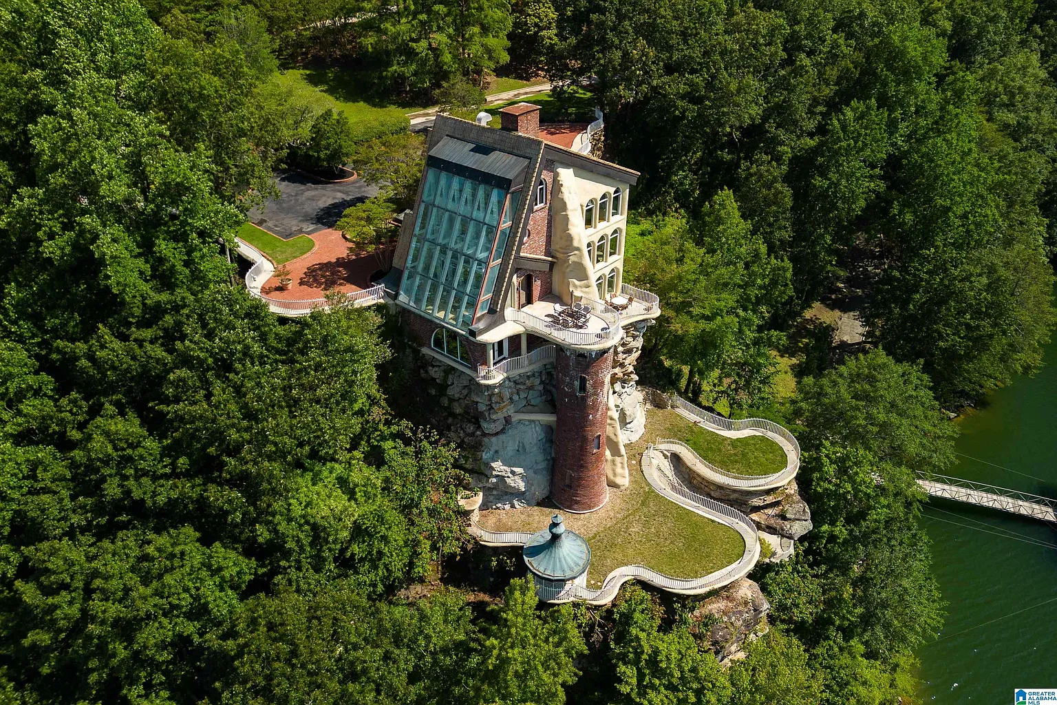 Lakefront Castle Estate on Smith Lake