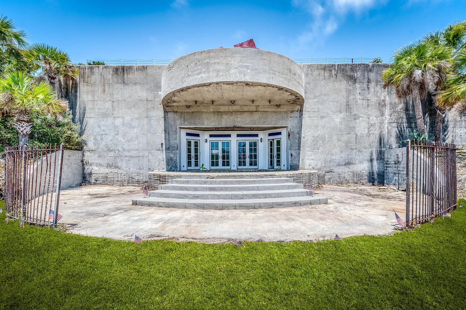 Luxury Sullivan’s Island Home With Historic Coastal Character