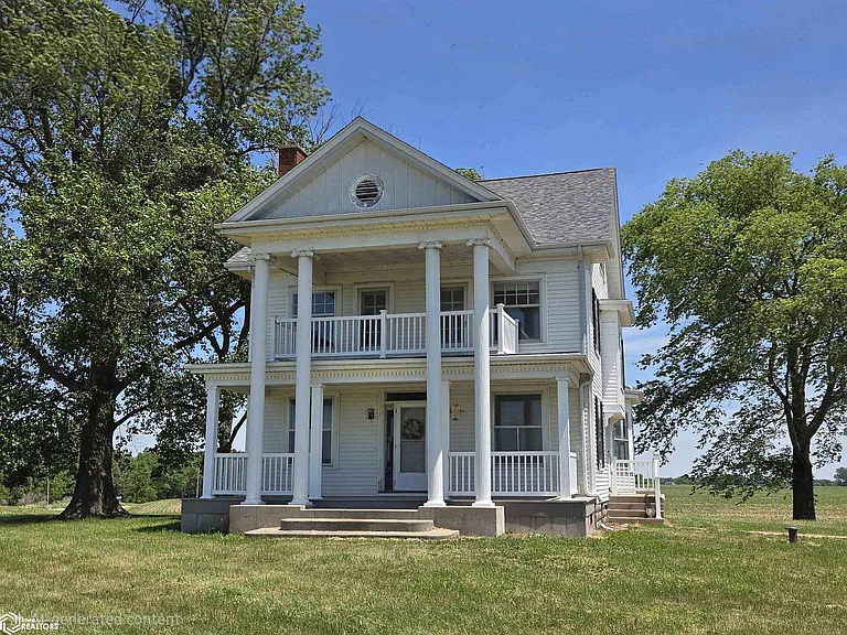 Biggsville Country Home With Historic Charm