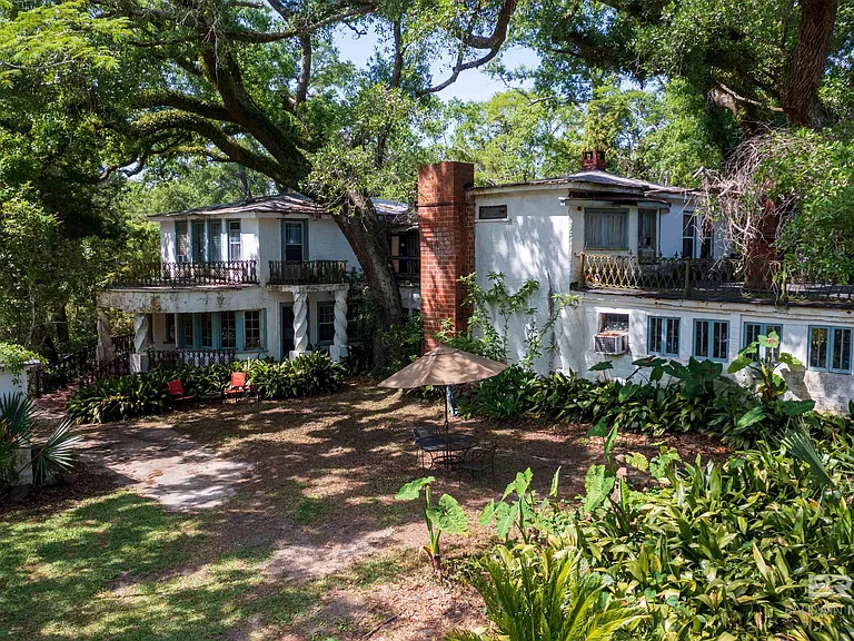 Waterfront Gulf Shores Property With Privacy, Character, and Coastal Potential