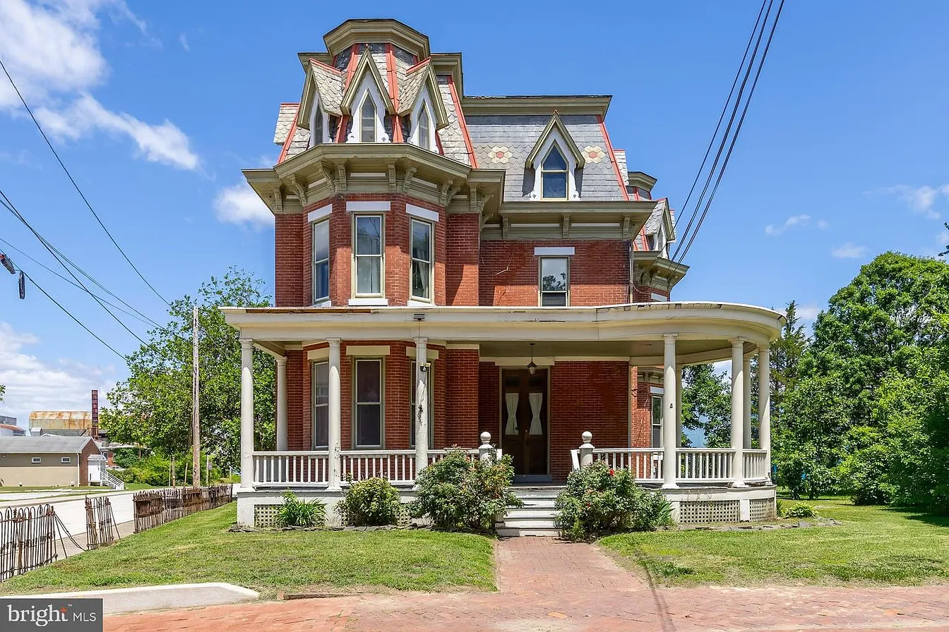 Grand Victorian Home on Broadway