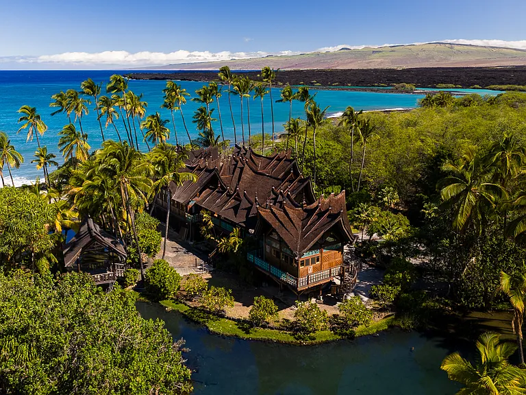 Private Hawaiian Coastal Estate