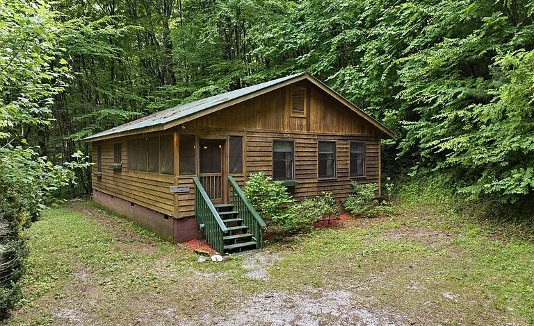 Secluded Mountain Cabin on 18.08 Acres Bordering National Forest