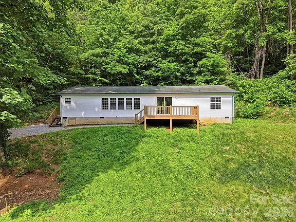 Modern Mountain Retreat on 6 Unrestricted Acres