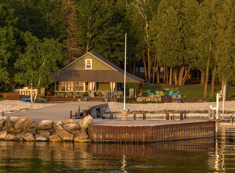 Door County Waterfront Retreat with Sunset Views