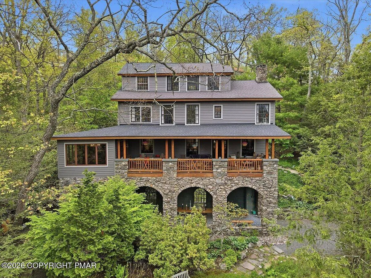 Elegant Mountain Living
