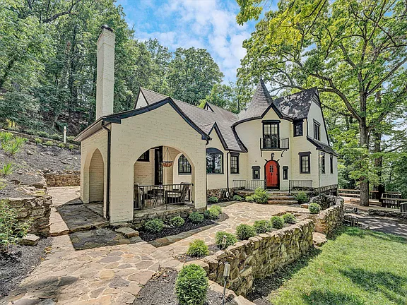 A Stately 1925 Tudor in South Roanoke, Virginia