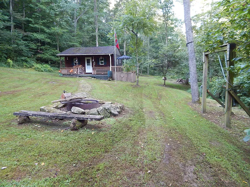 Off-Grid Cabin on 37.63 Acres
